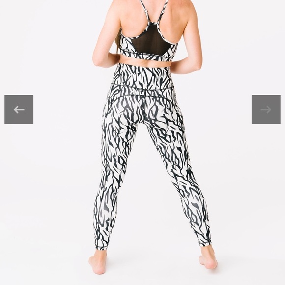 Zyia Active Brilliant 7/8 length Safari Leggings Size 4 NWOT - Picture 4 of 11